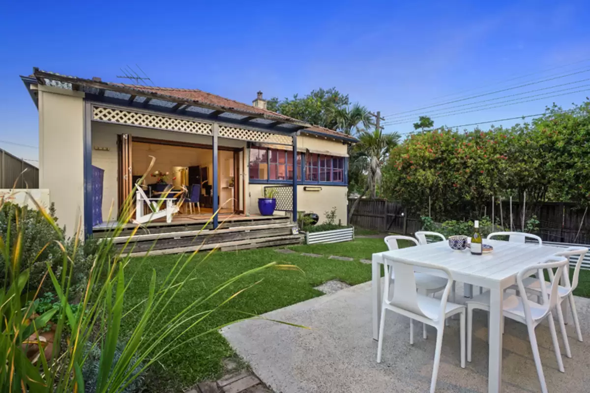 53 Goodlet Street, Ashbury Sold by Rich & Oliva - image 12