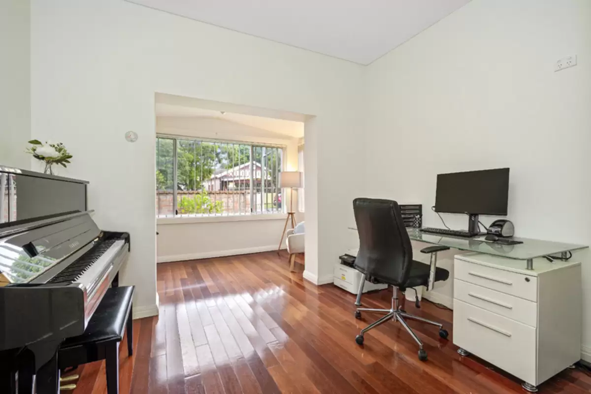 18 Sunbeam Avenue, Croydon Sold by Rich & Oliva - image 4
