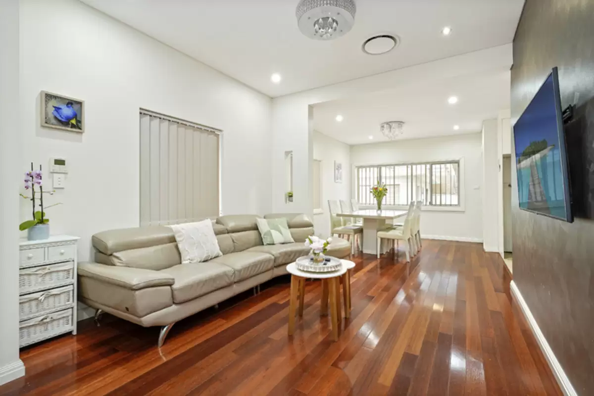 18 Sunbeam Avenue, Croydon Sold by Rich & Oliva - image 2
