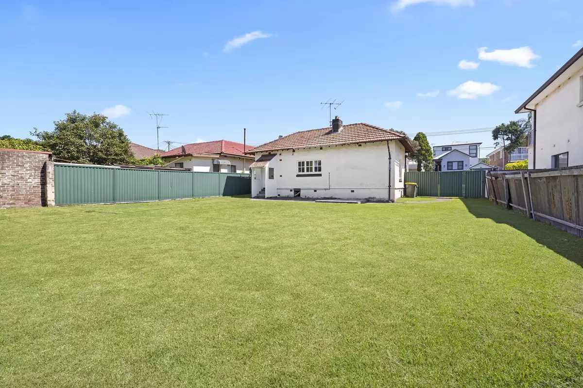 19 Mina Rosa Street, Enfield Sold by Rich & Oliva - image 11