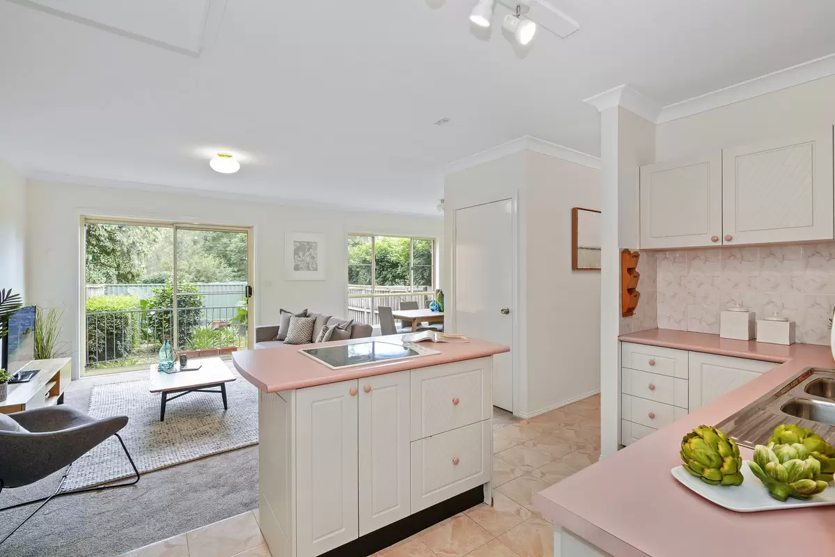 6/235 Windsor Road, Northmead Sold by Rich & Oliva - image 2