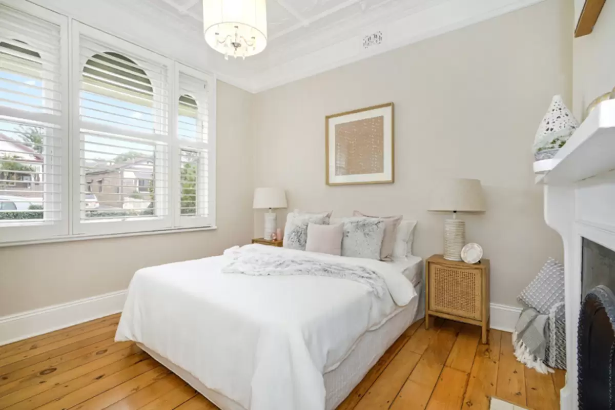 64 Fitzroy Street, Burwood Sold by Rich & Oliva - image 9