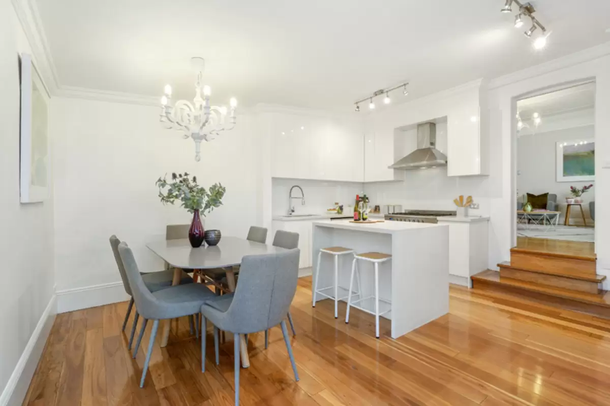 64 Fitzroy Street, Burwood Sold by Rich & Oliva - image 5