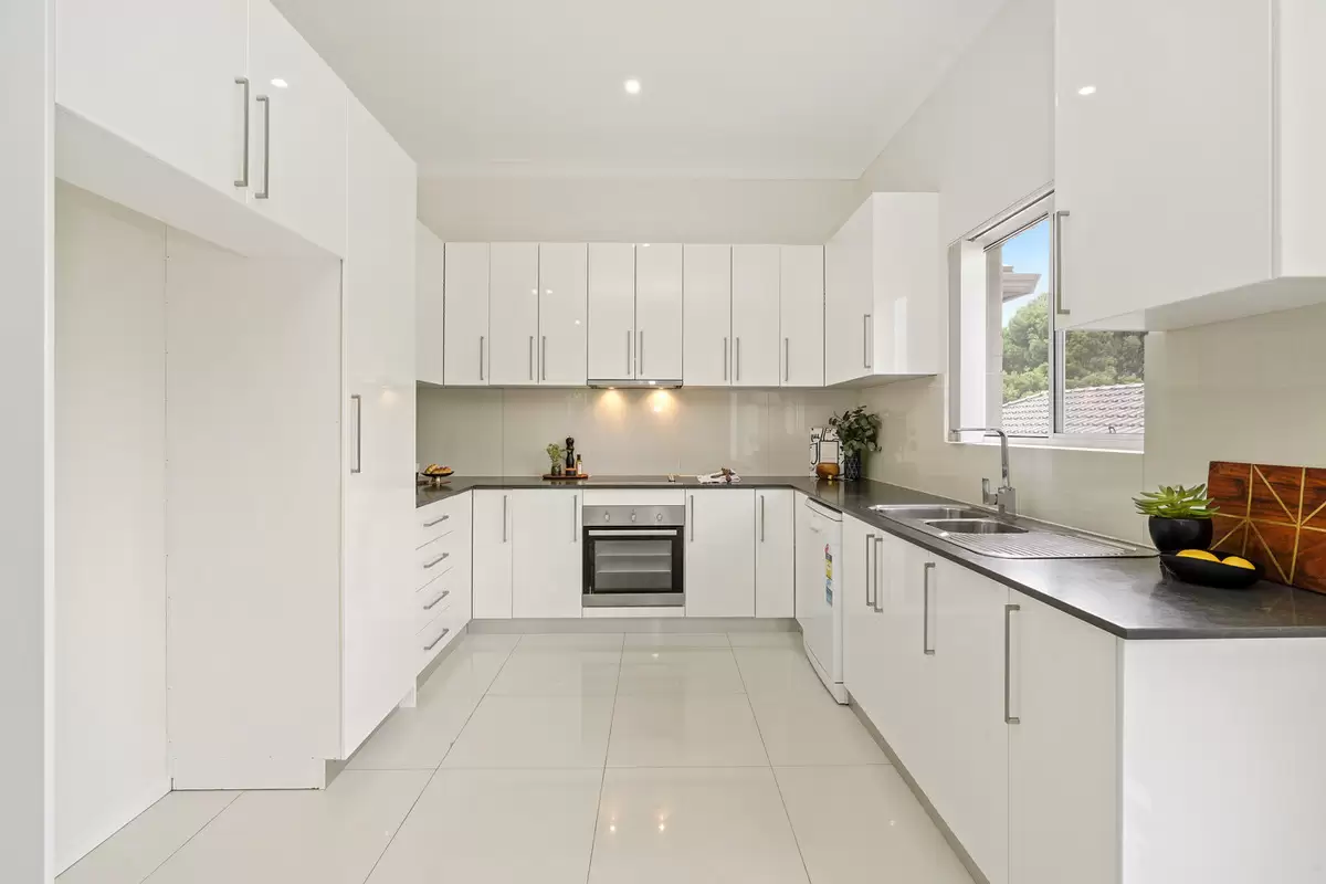 36 Berna Street, Canterbury Leased by Rich & Oliva - image 5