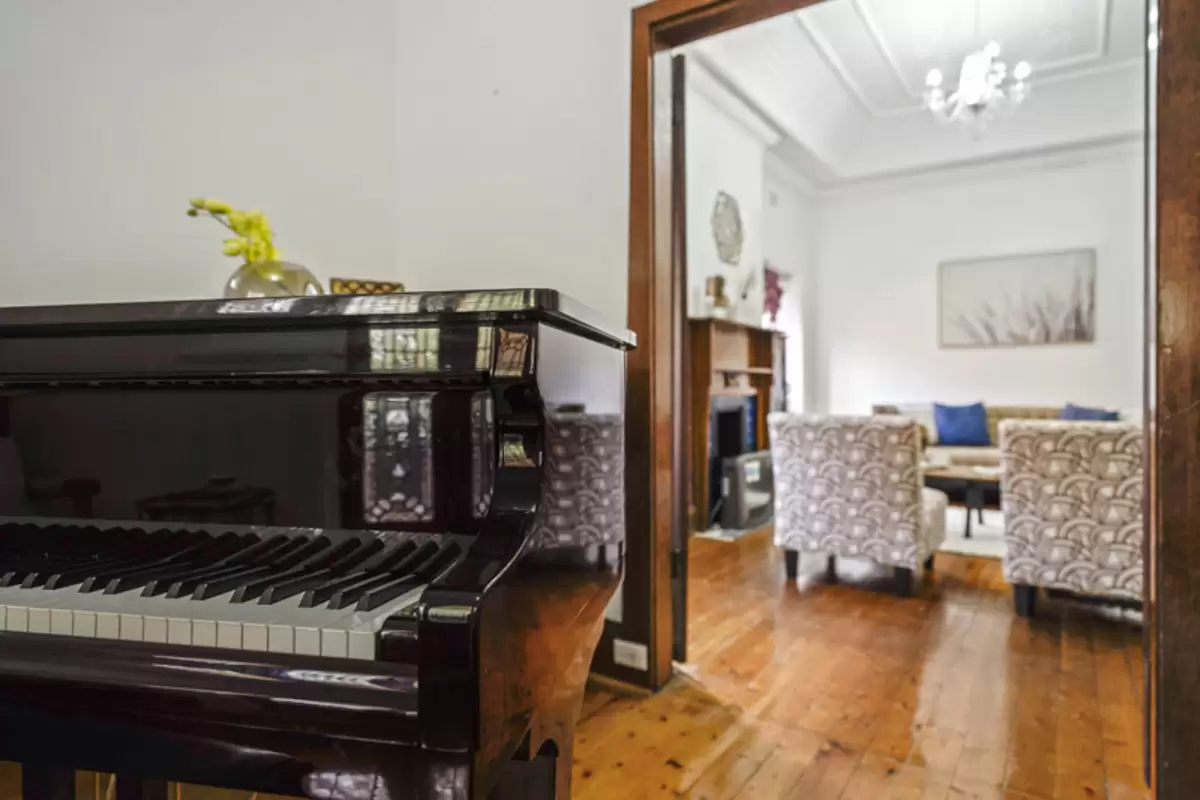 52 King Street, Ashbury Sold by Rich & Oliva - image 3