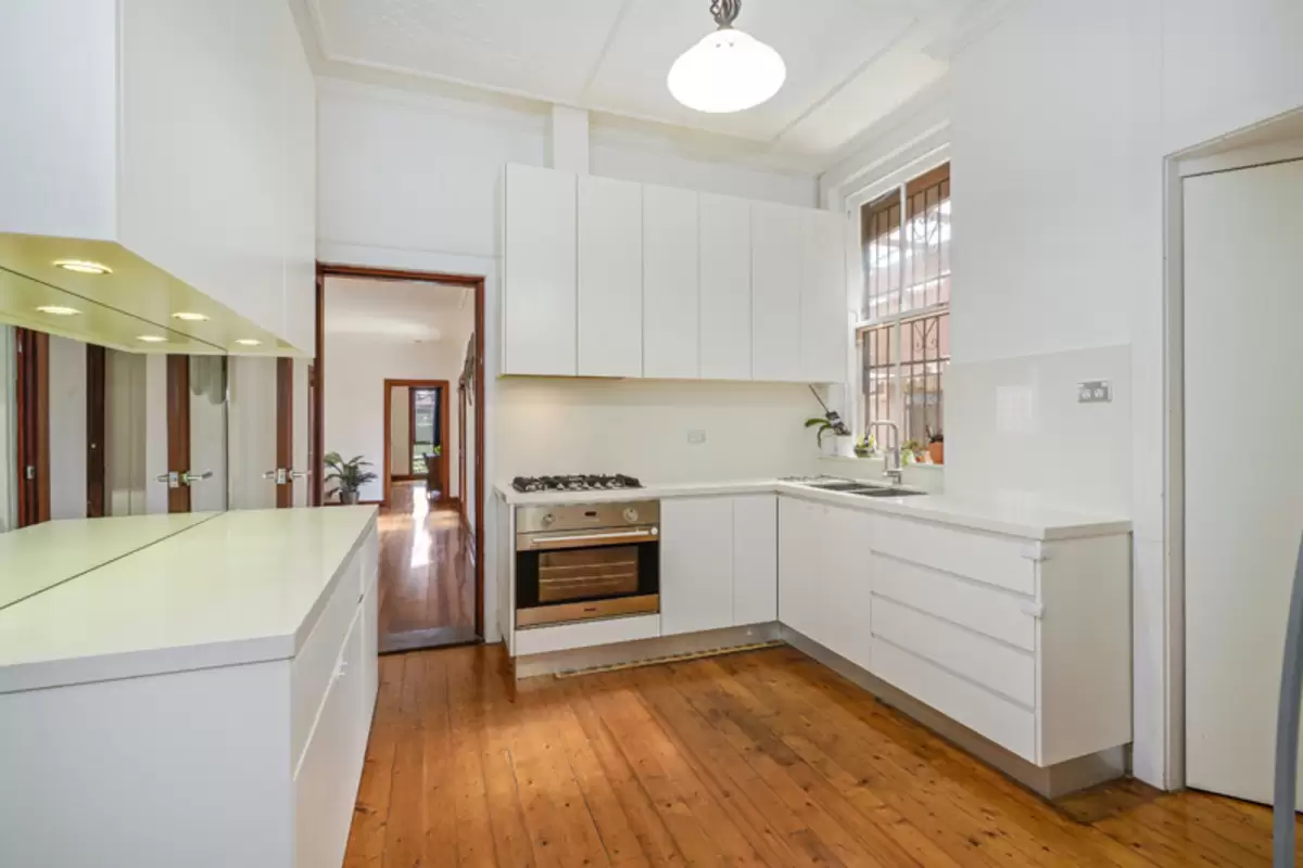52 King Street, Ashbury Sold by Rich & Oliva - image 5