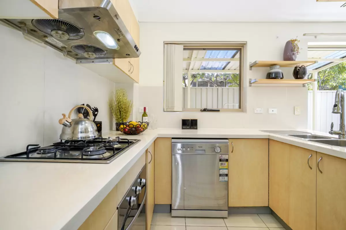 10/68 Second Avenue, Campsie Sold by Rich & Oliva - image 2