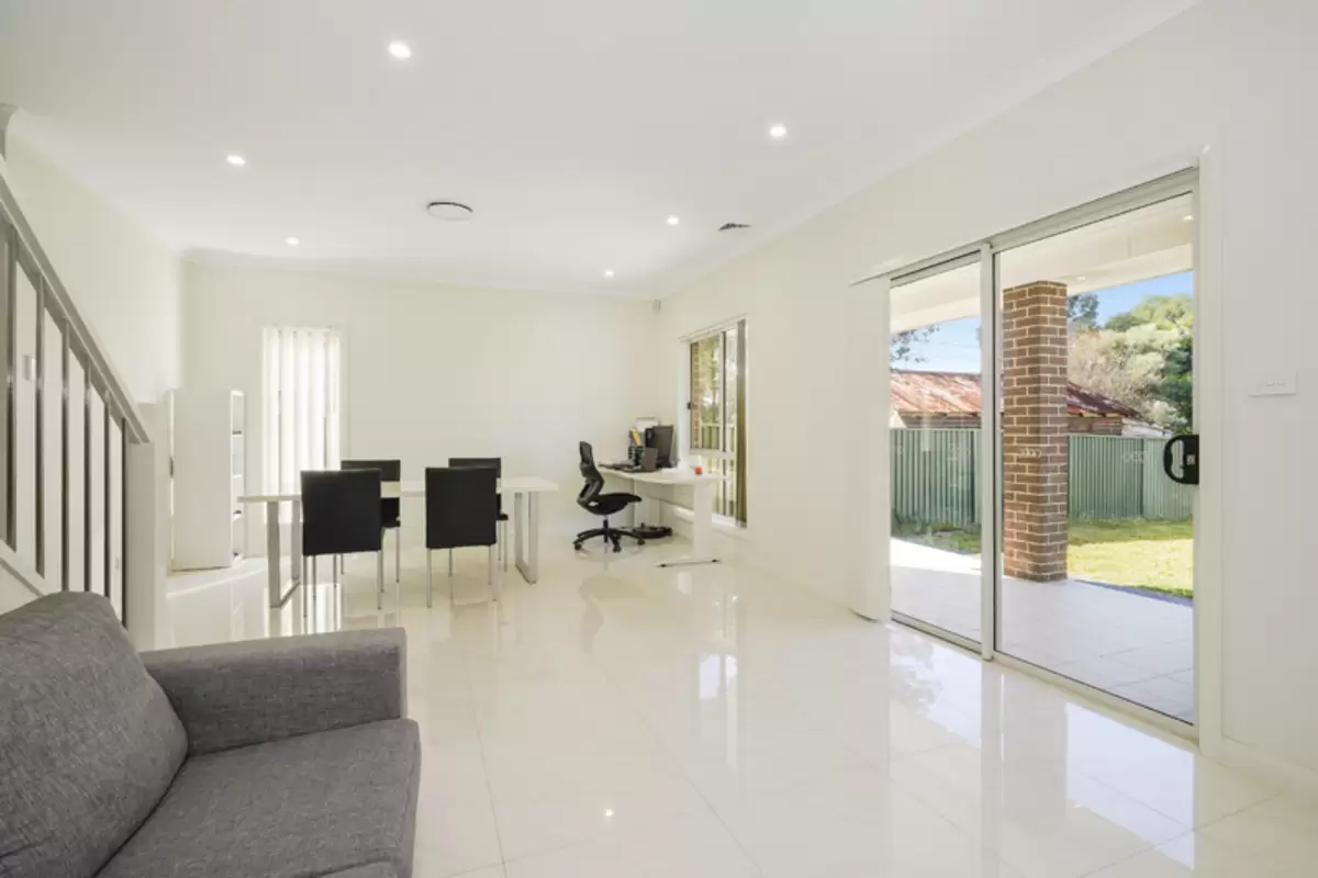 6 Clissold Parade, Campsie Sold by Rich & Oliva - image 4