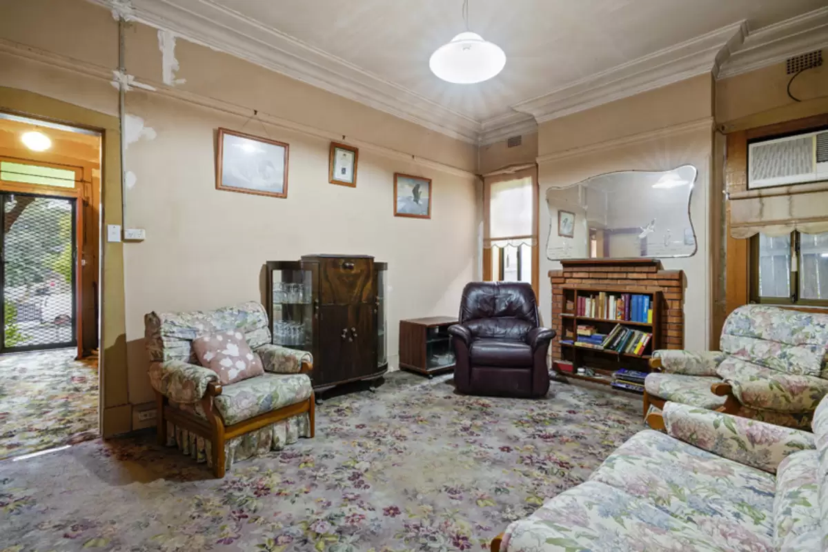 60 Beaufort Street, Croydon Park Sold by Rich & Oliva - image 2