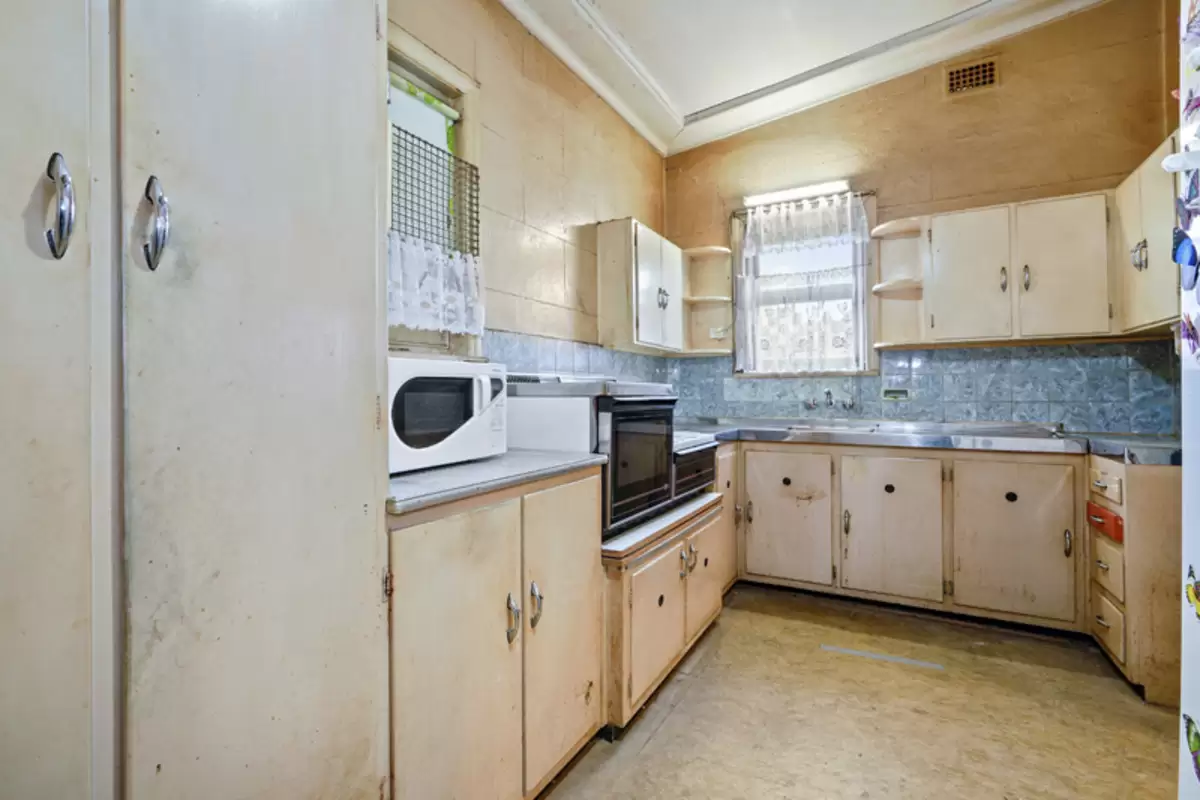 60 Beaufort Street, Croydon Park Sold by Rich & Oliva - image 6