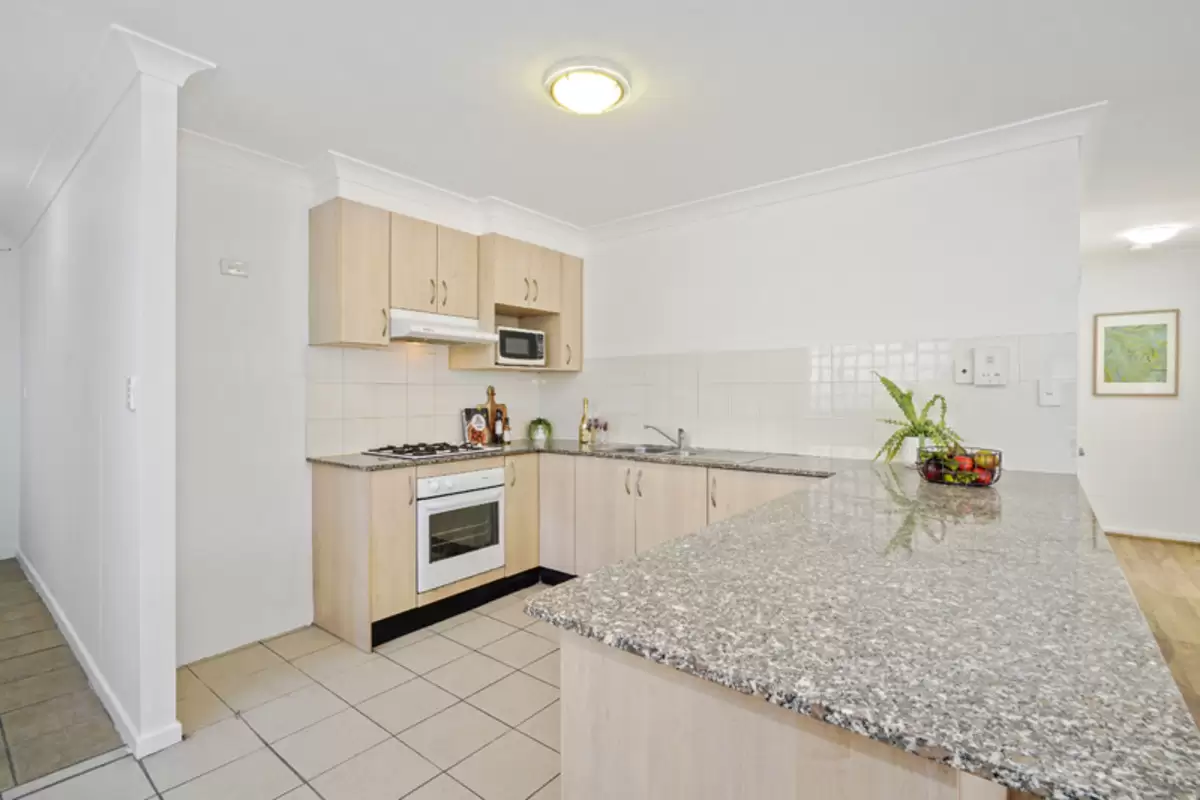 5/12 West Street, Croydon Sold by Rich & Oliva - image 3