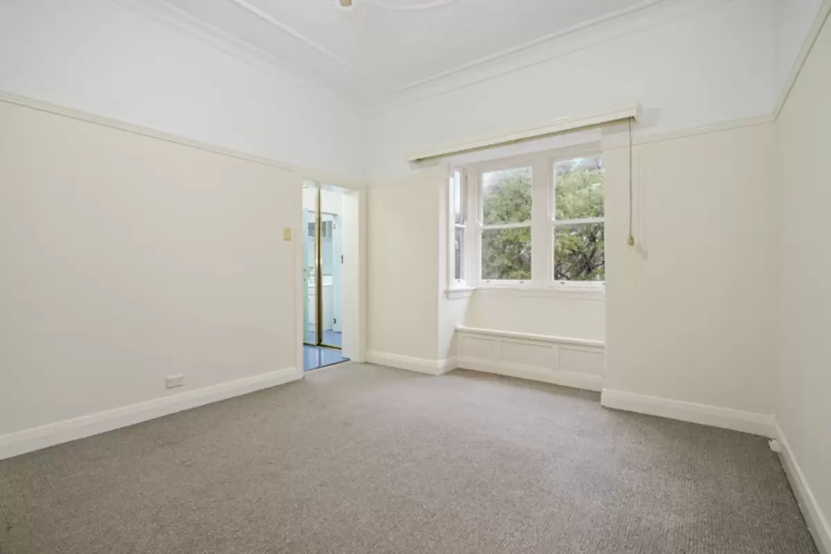 44 Edwin Street South, Croydon Sold by Rich & Oliva - image 4