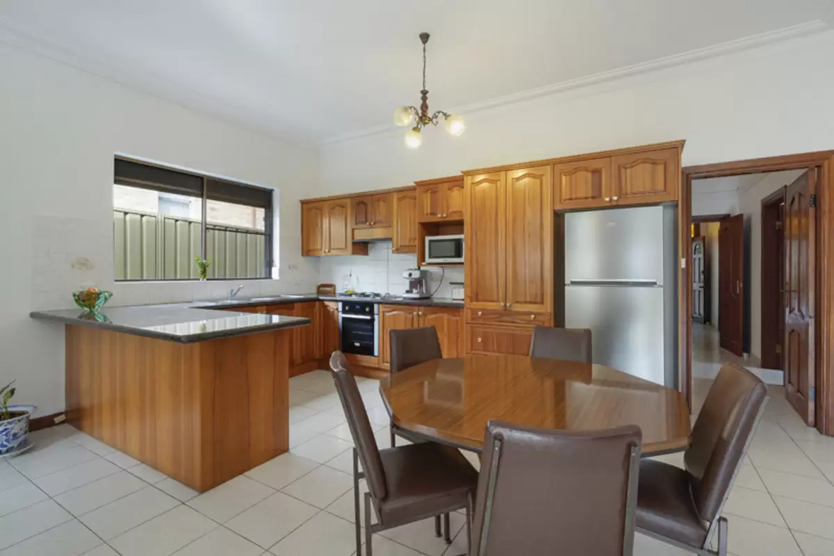 11 Princess Street, Ashbury Sold by Rich & Oliva - image 8