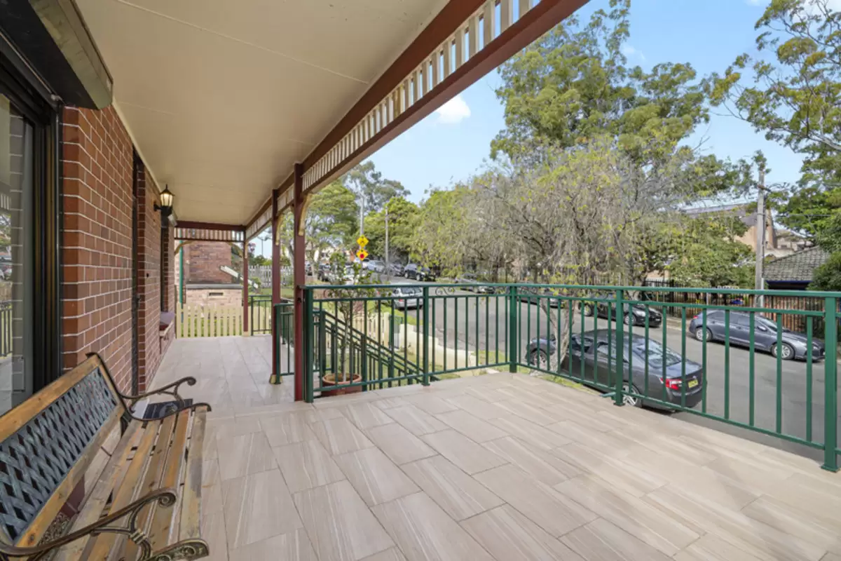 11 Princess Street, Ashbury Sold by Rich & Oliva - image 2