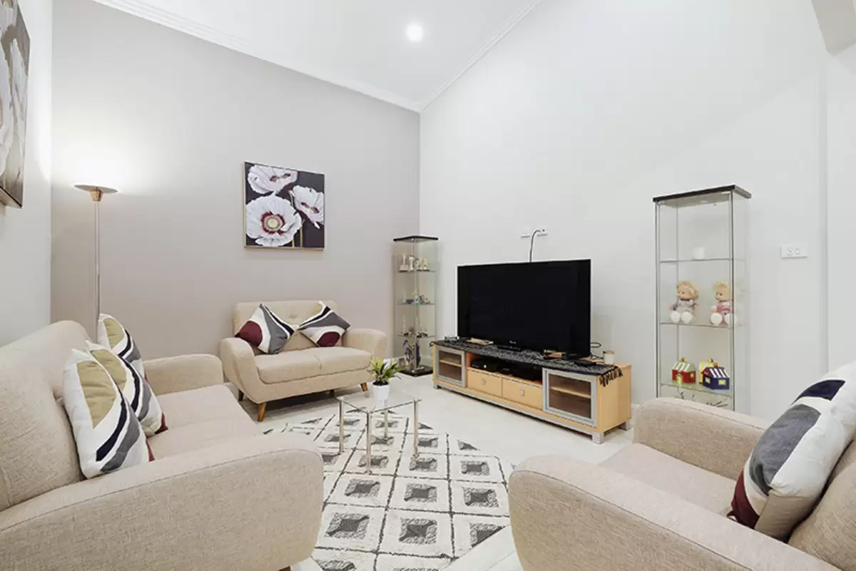 1 Tahlee Street, Burwood Sold by Rich & Oliva - image 14