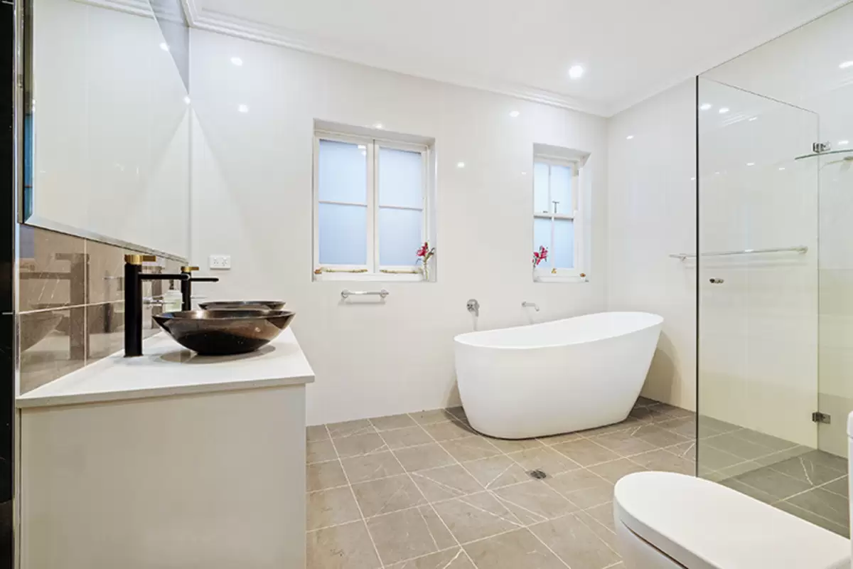 1 Tahlee Street, Burwood Sold by Rich & Oliva - image 6