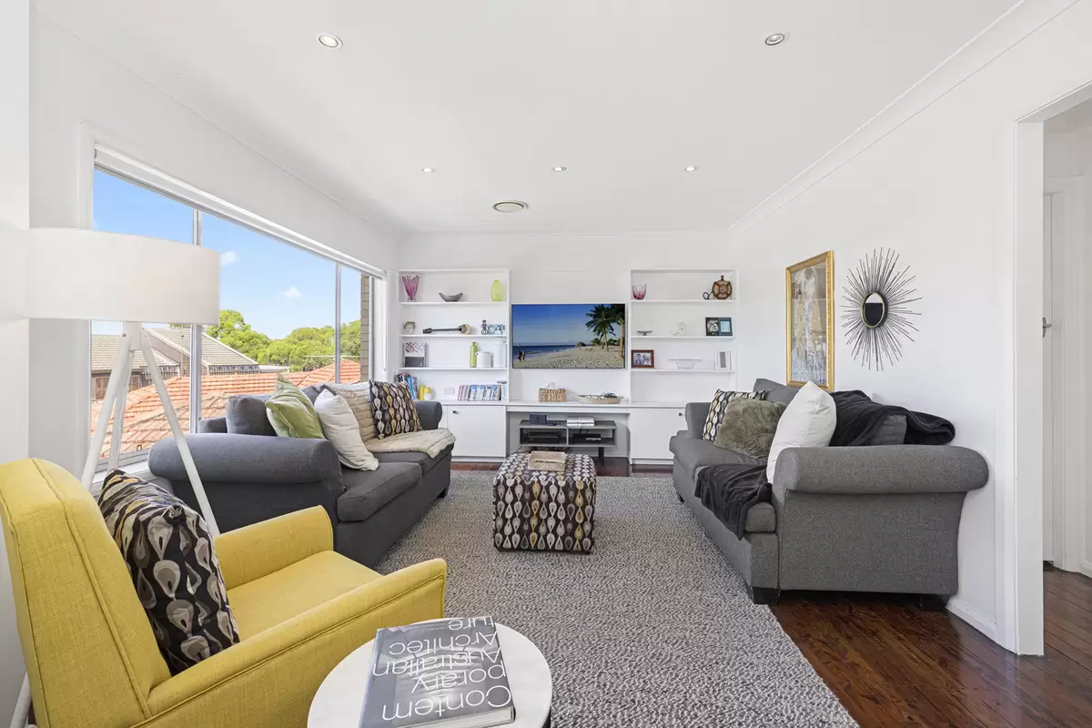 17 Keevin Street, Roselands Sold by Rich & Oliva - image 14