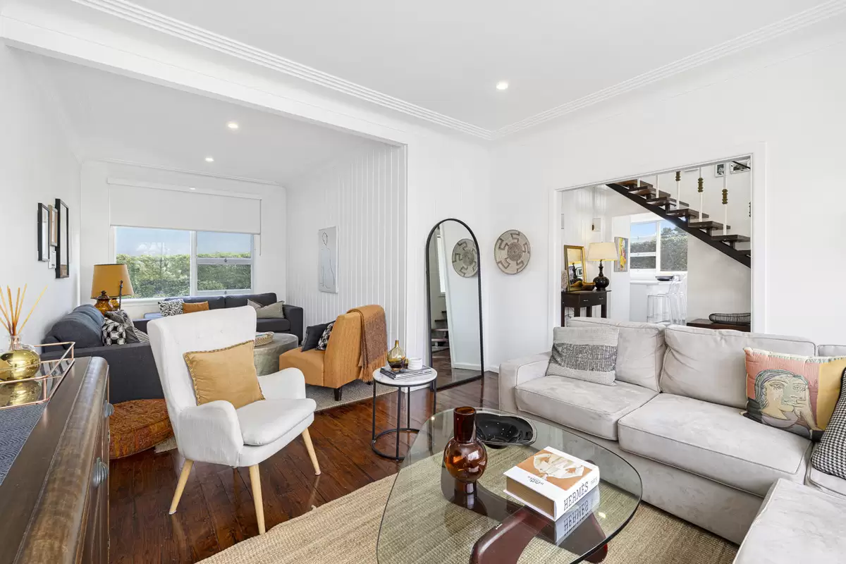 17 Keevin Street, Roselands Sold by Rich & Oliva - image 4