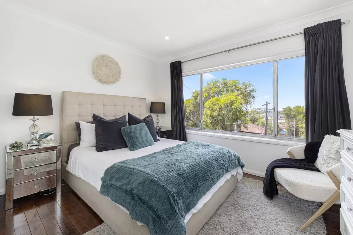 17 Keevin Street, Roselands Sold by Rich & Oliva - image 16