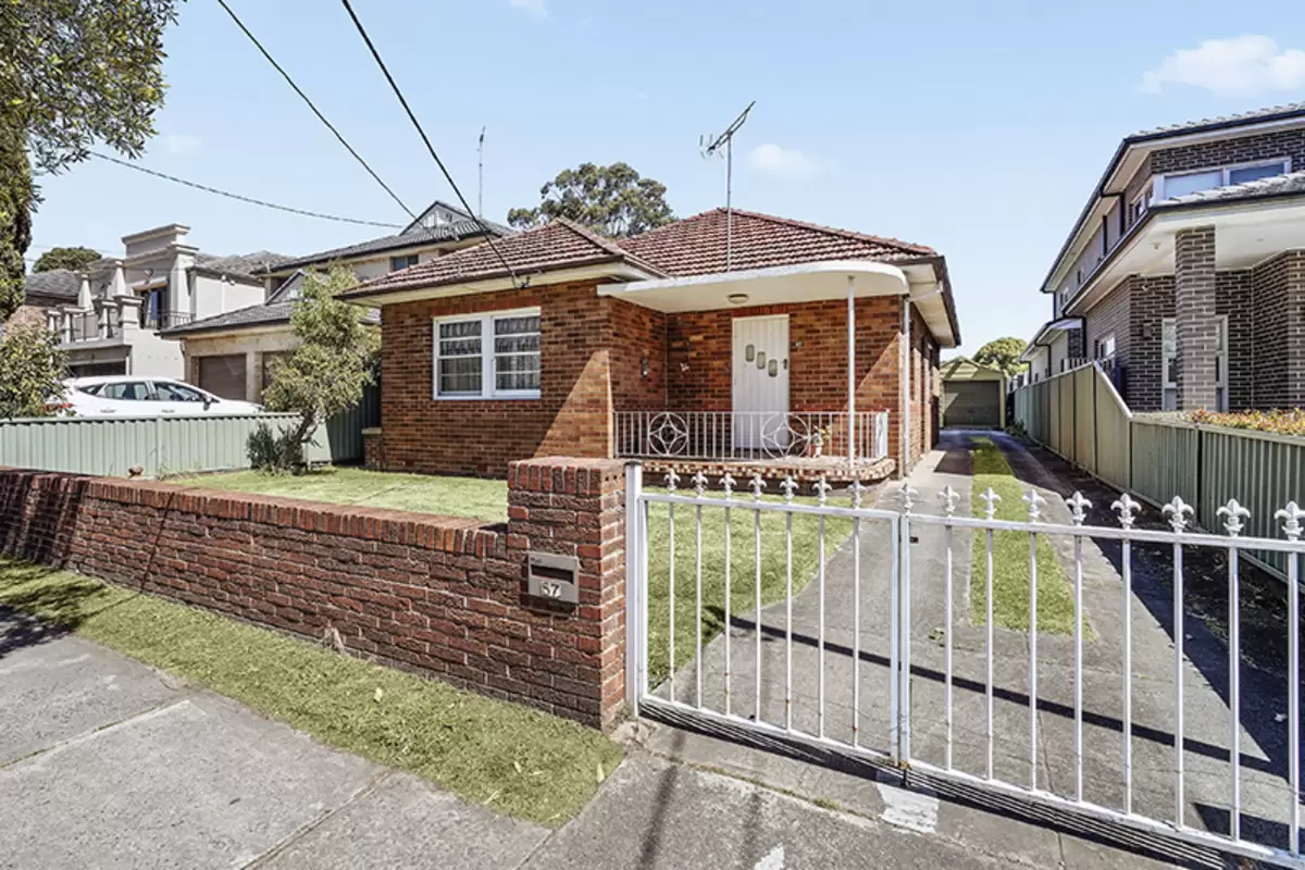 57 Hampton Street, Croydon Park Sold by Rich & Oliva - image 1