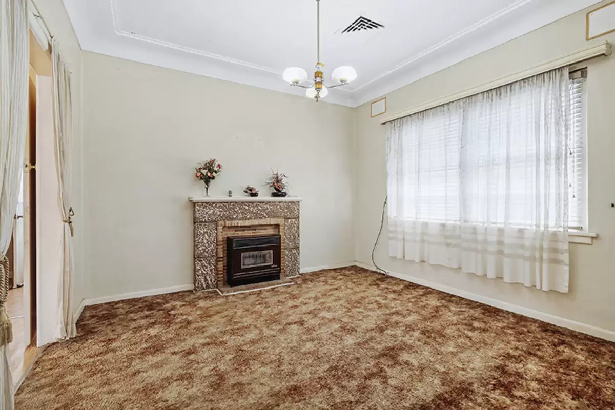 57 Hampton Street, Croydon Park Sold by Rich & Oliva - image 5