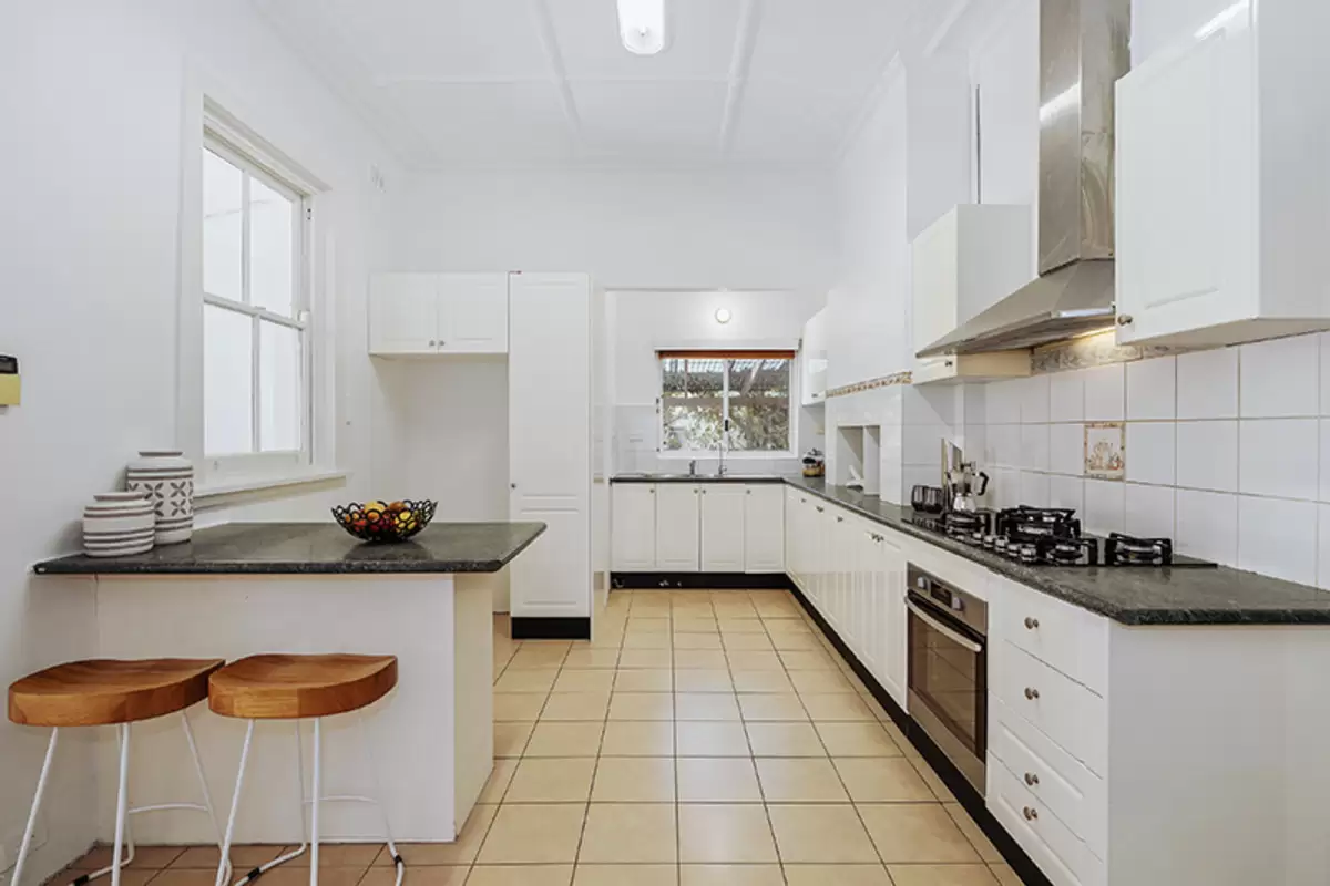 11 Rosa Street, Croydon Sold by Rich & Oliva - image 9