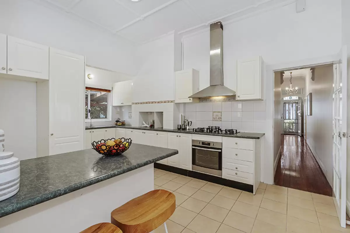 11 Rosa Street, Croydon Sold by Rich & Oliva - image 8