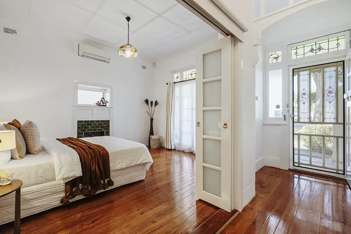 11 Rosa Street, Croydon Sold by Rich & Oliva - image 2