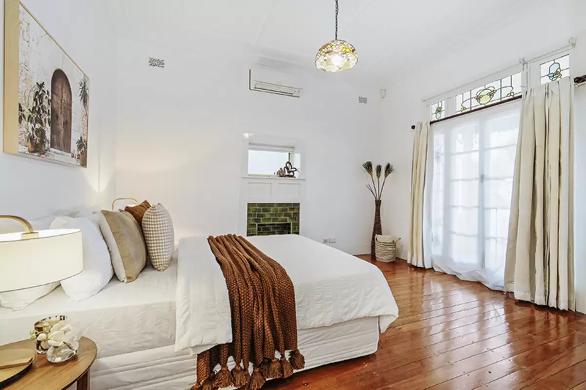 11 Rosa Street, Croydon Sold by Rich & Oliva - image 3
