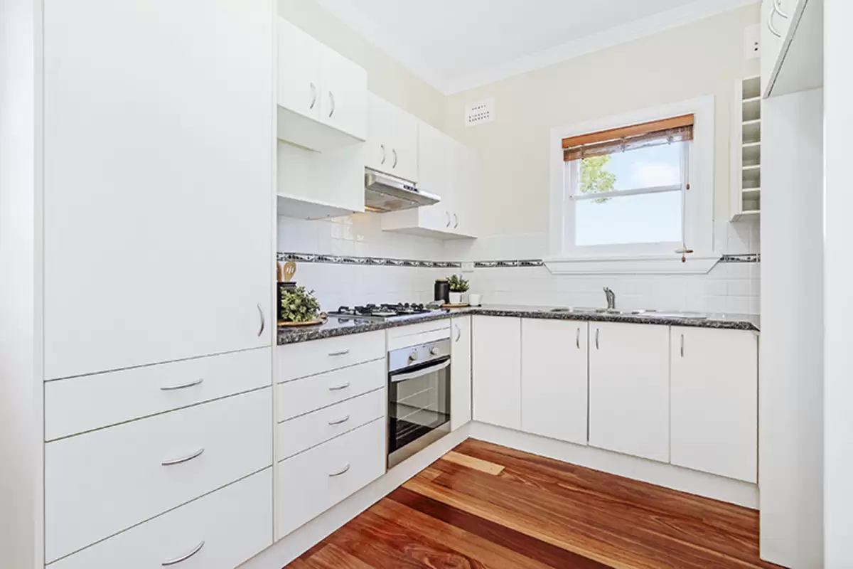 57 Arthur Street, Ashfield Sold by Rich & Oliva - image 5