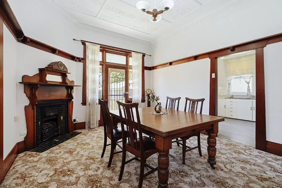 7 Fitzroy Street, Croydon Sold by Rich & Oliva - image 9