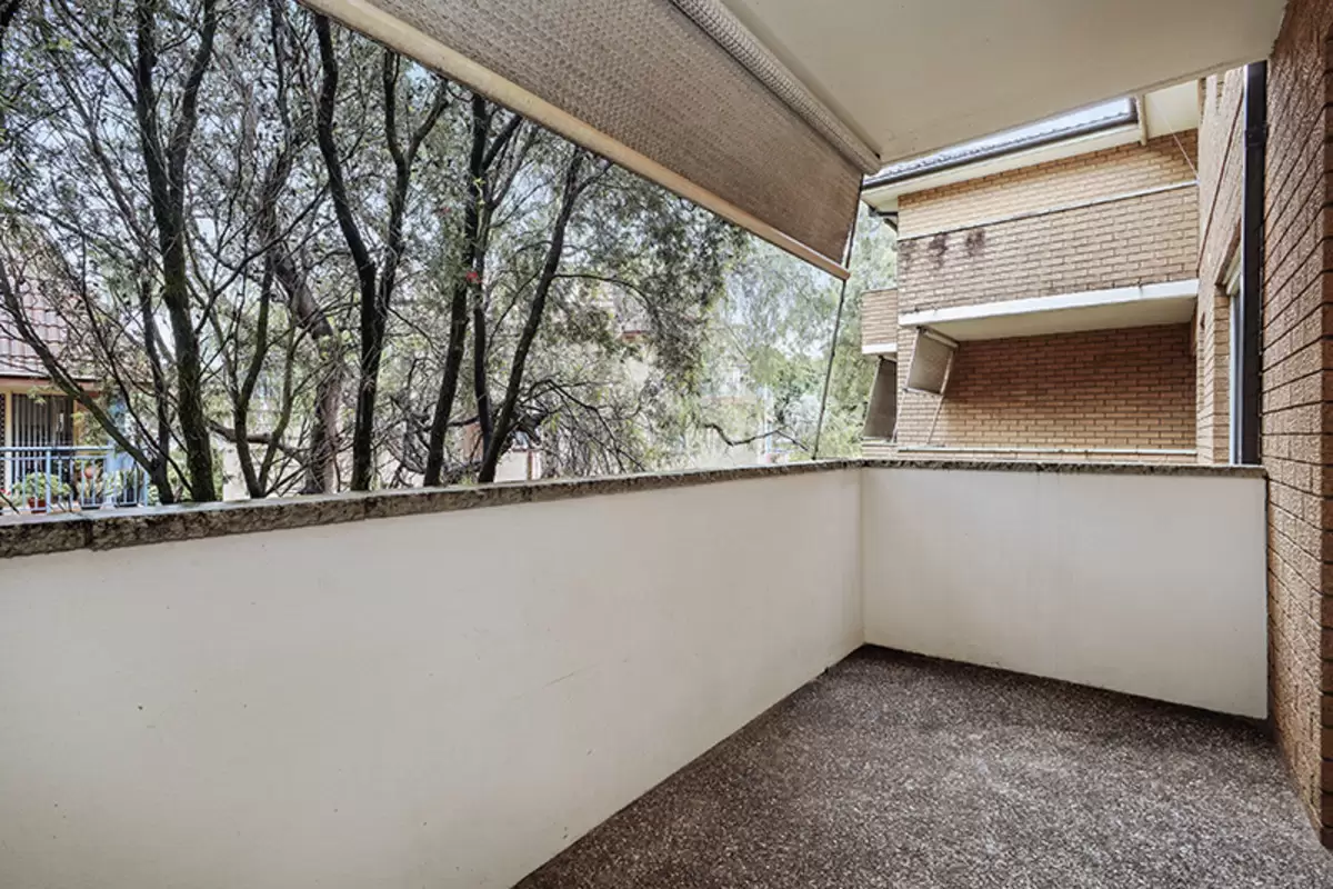 12/30 Park Avenue, Burwood Sold by Rich & Oliva - image 4