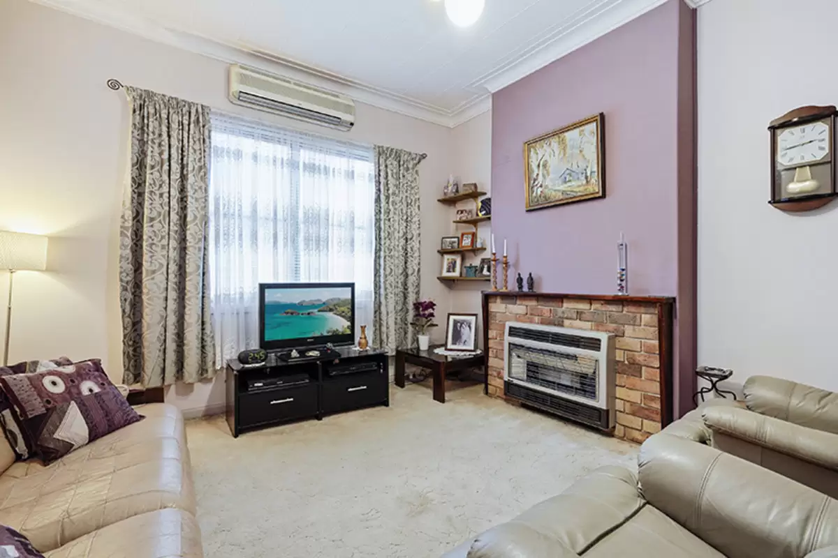 23 Waratah S, Croydon Park Sold by Rich & Oliva - image 3