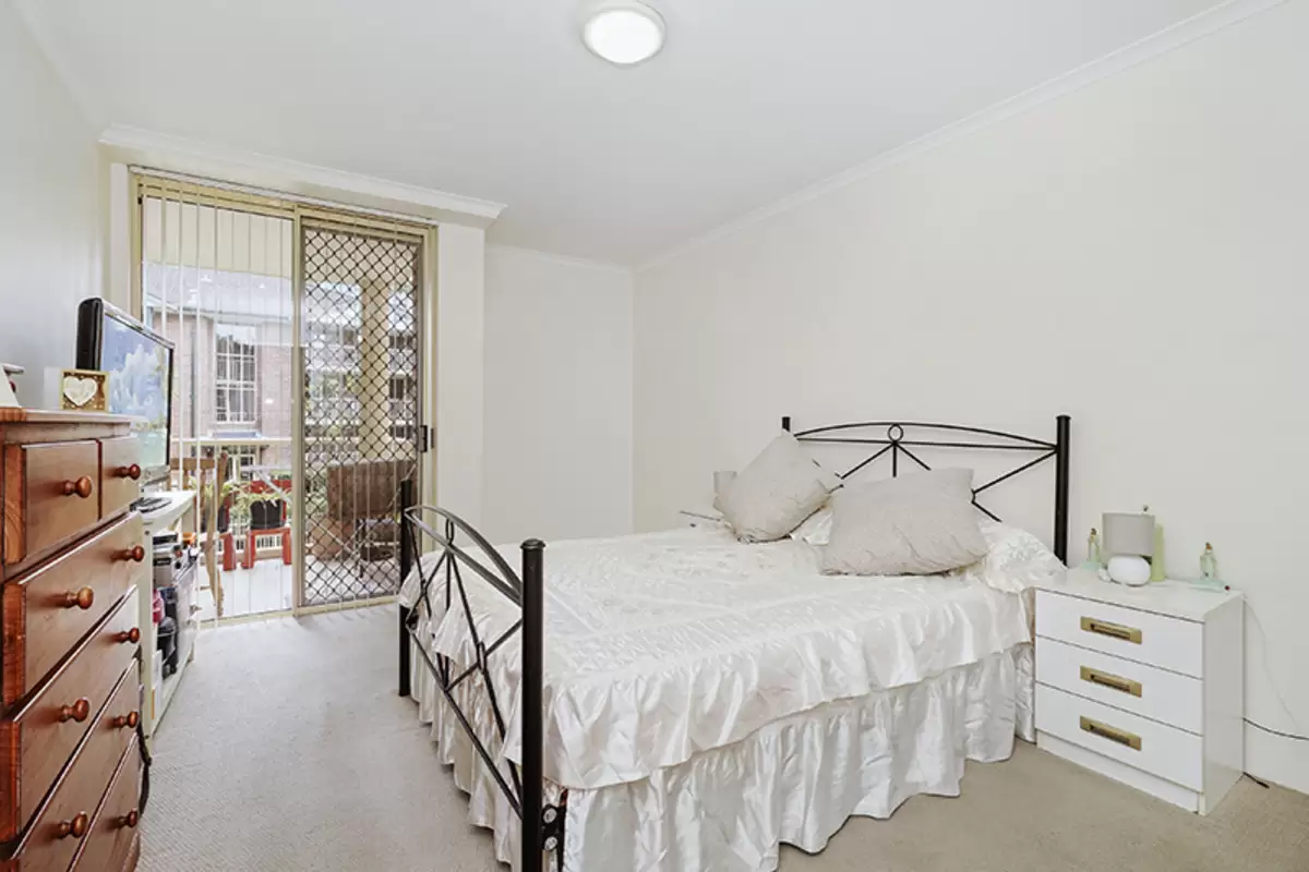 69/10 Broughton Street, Canterbury Sold by Rich & Oliva - image 7