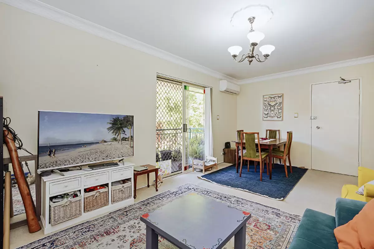 3/39 Jeffrey Street, Canterbury Sold by Rich & Oliva - image 1