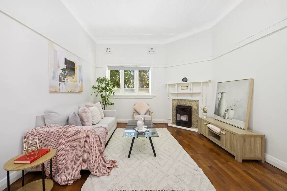 2 Paisley Road, Croydon Sold by Rich & Oliva - image 2