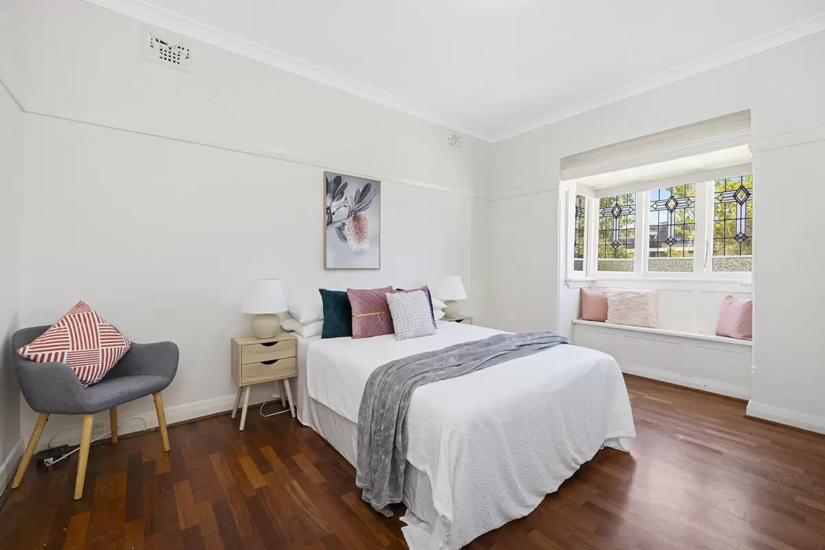 2 Paisley Road, Croydon Sold by Rich & Oliva - image 7