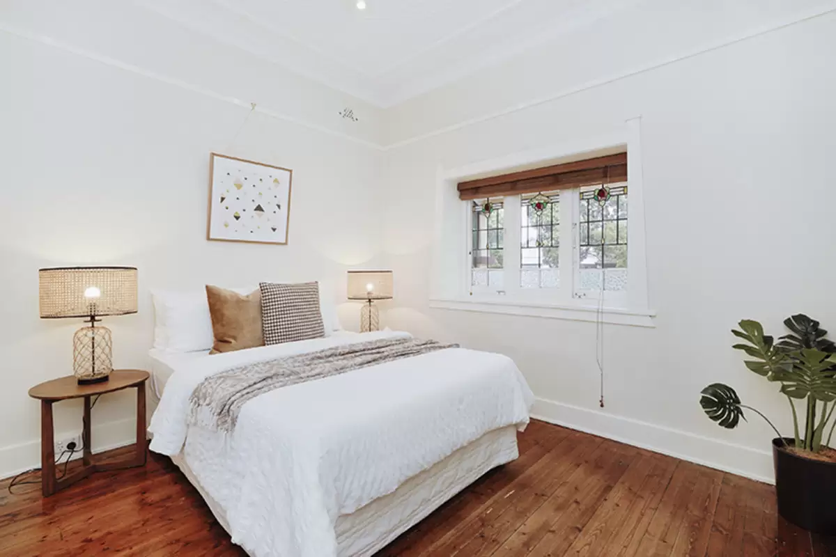 16 Hampton Street, Croydon Park Sold by Rich & Oliva - image 2