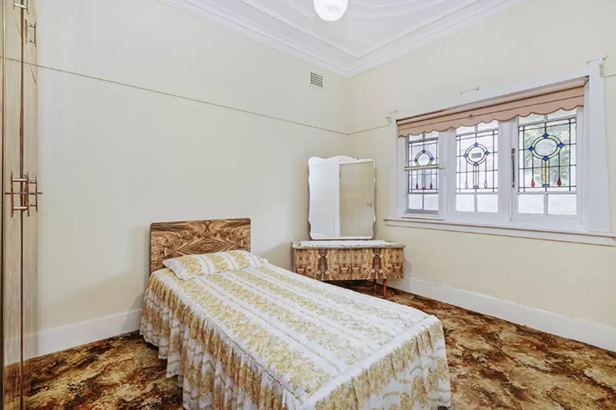 22 Leith Street, Ashbury Sold by Rich & Oliva - image 7