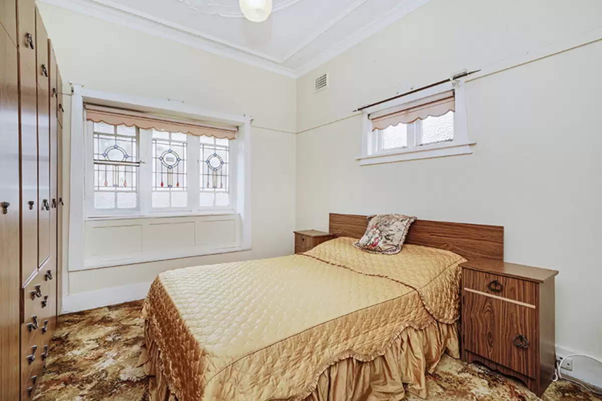 22 Leith Street, Ashbury Sold by Rich & Oliva - image 6