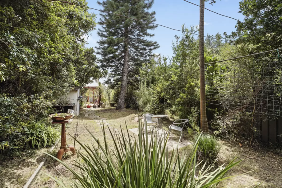 19 Jeffrey Street, Canterbury Sold by Rich & Oliva - image 10