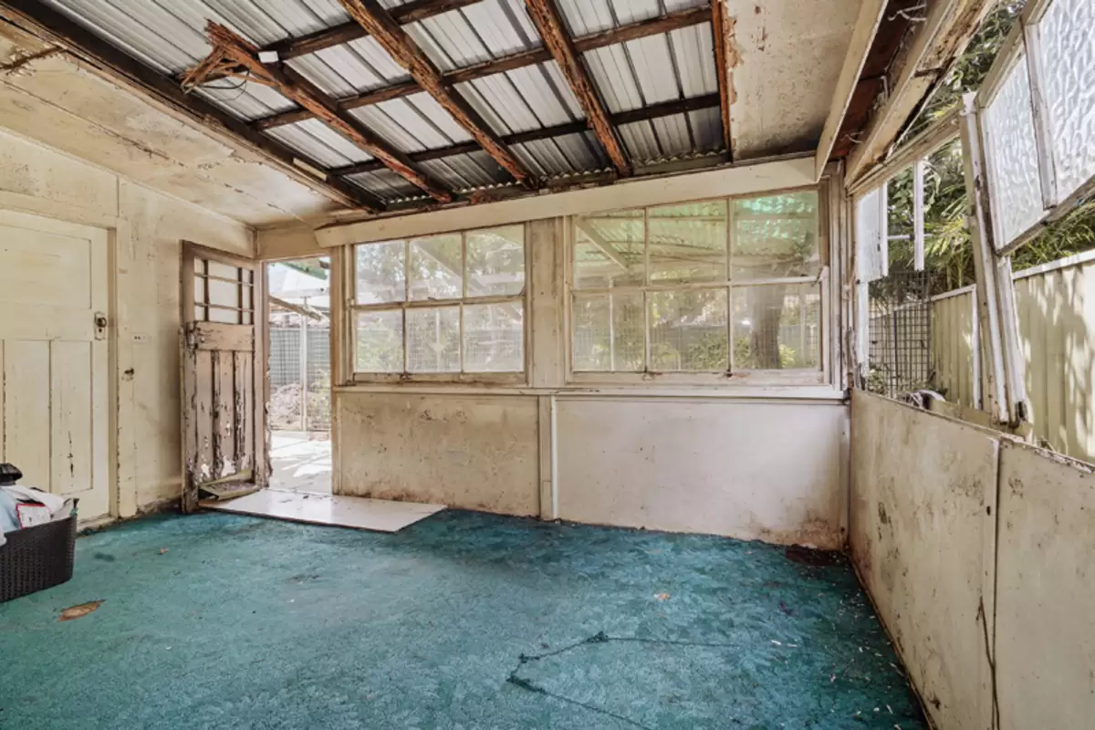17 Cheviot Street, Ashbury Sold by Rich & Oliva - image 6