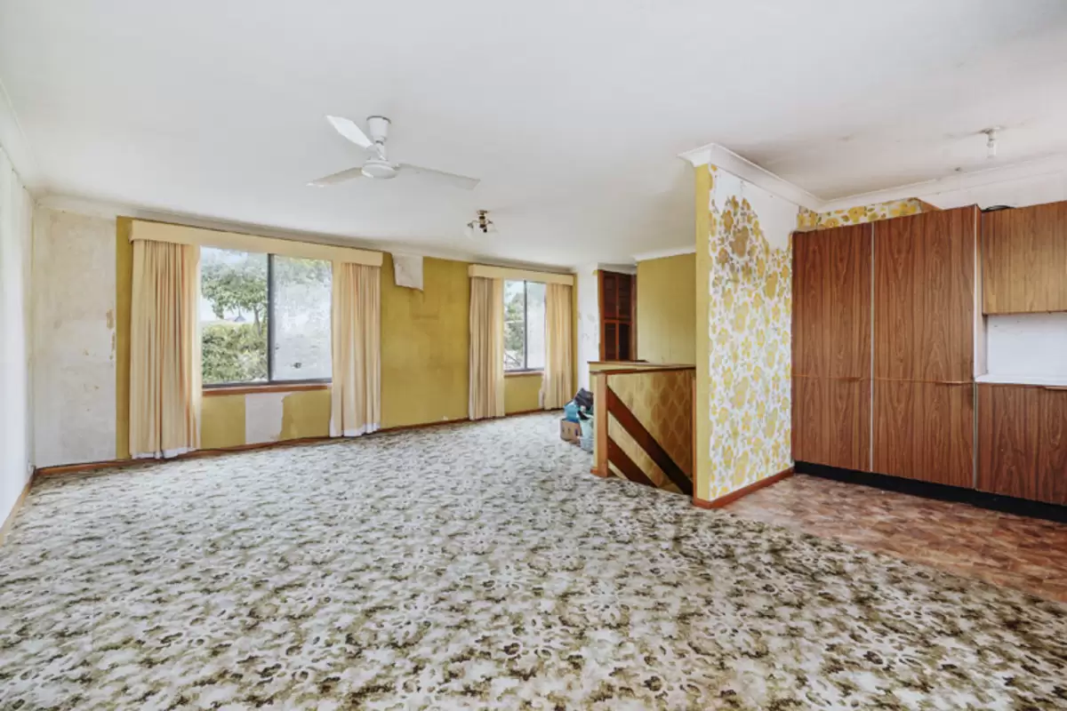 17 Cheviot Street, Ashbury Sold by Rich & Oliva - image 5