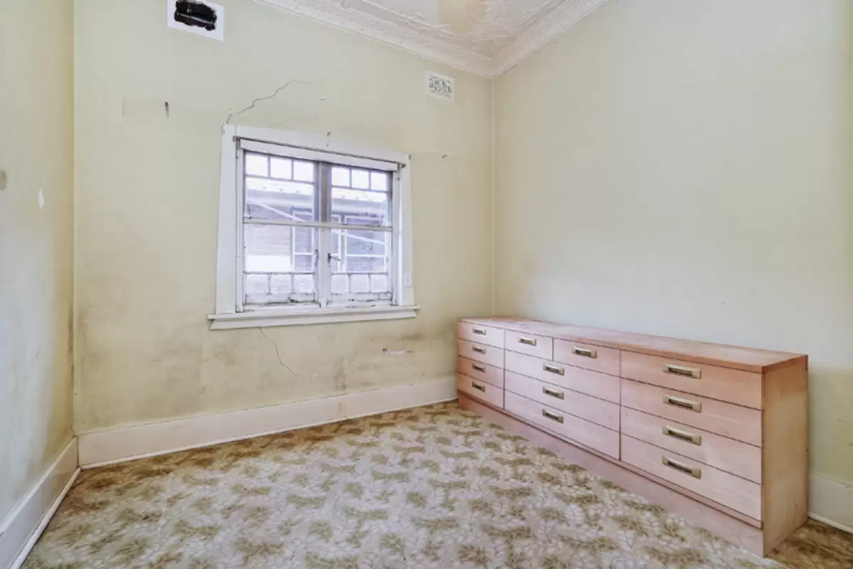 17 Cheviot Street, Ashbury Sold by Rich & Oliva - image 7