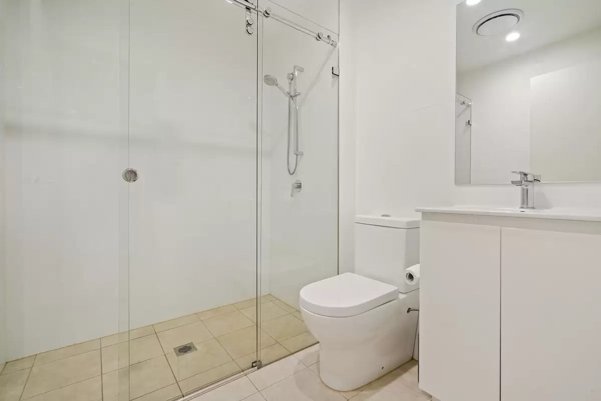 64/884. Canterbury Road, Roselands Sold by Rich & Oliva - image 7