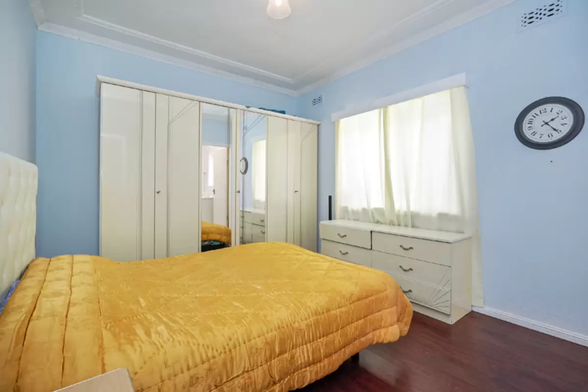 19 Therry Street East, Strathfield South Sold by Rich & Oliva - image 3