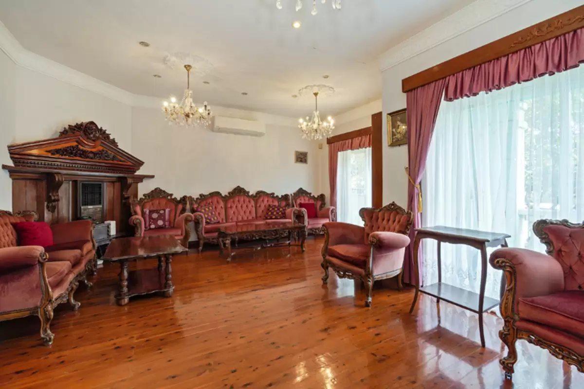 19 Therry Street East, Strathfield South Sold by Rich & Oliva - image 2