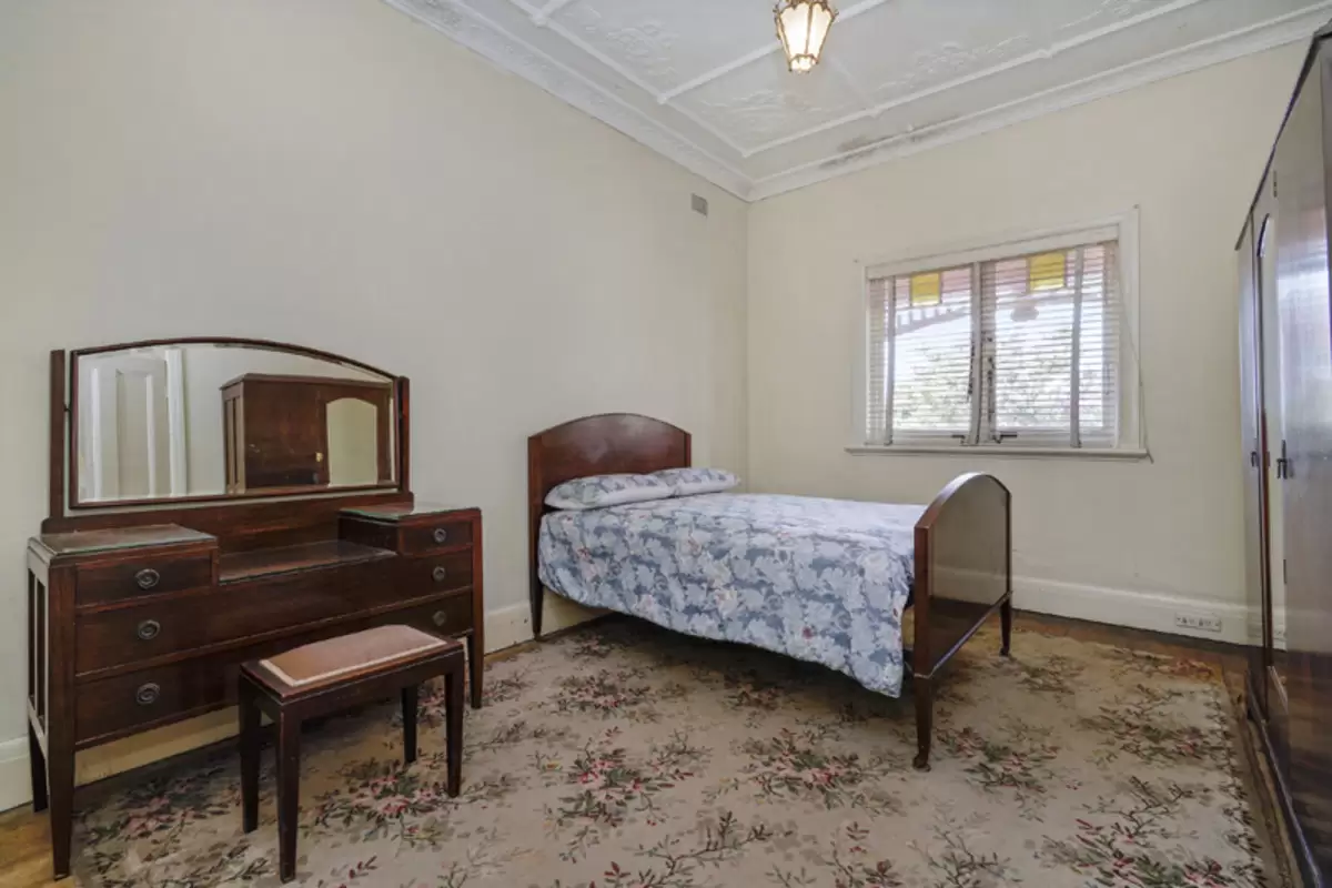 85 Church Street, Croydon Sold by Rich & Oliva - image 5