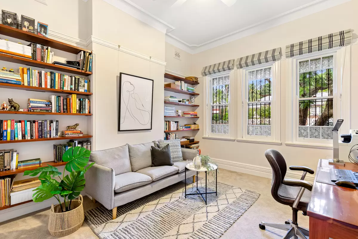 26 Dickinson Avenue, Croydon Sold by Rich & Oliva - image 3