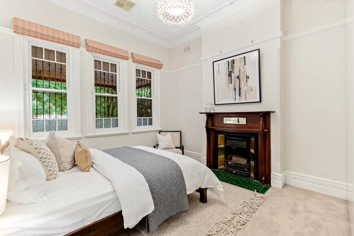 26 Dickinson Avenue, Croydon Sold by Rich & Oliva - image 6